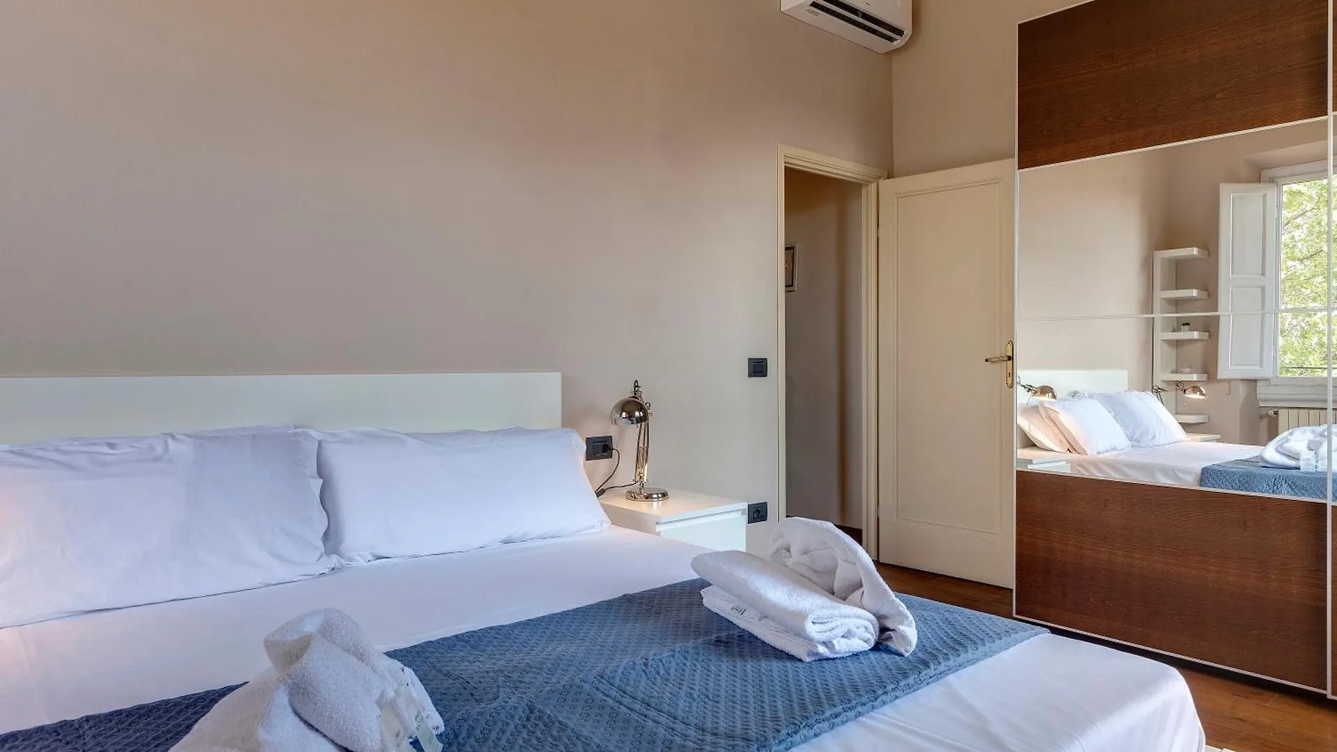 Ridolfi Apartment By Mamo Florence Italy