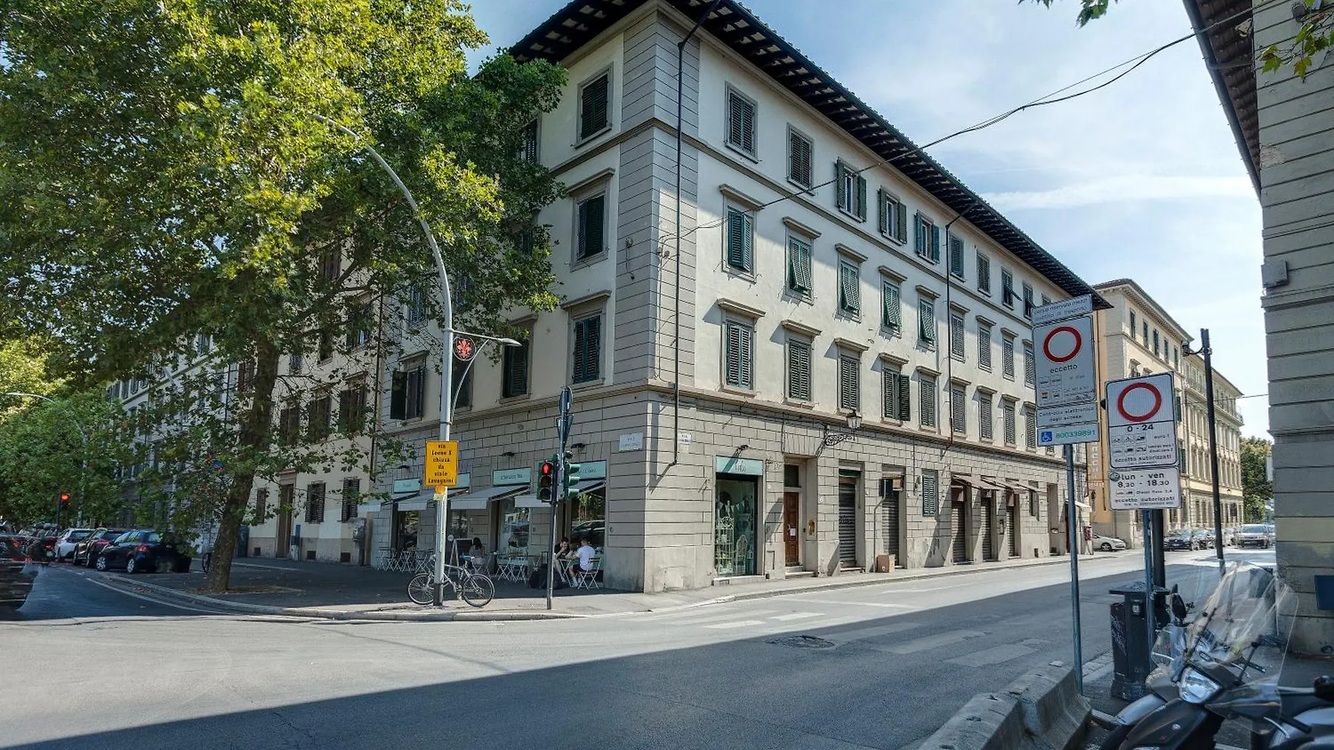 Ridolfi Apartment By Mamo Florence Italy