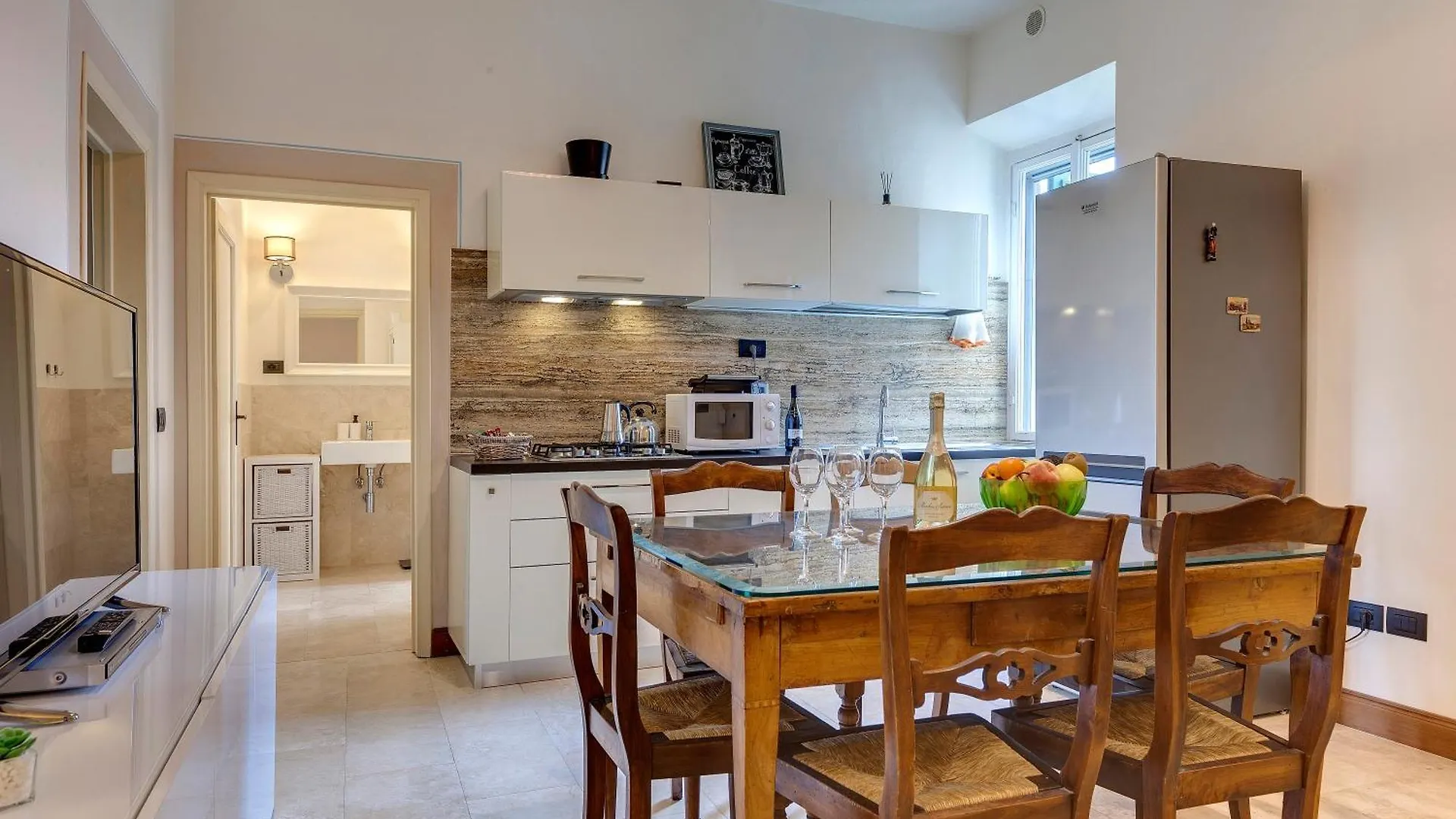 Ridolfi Apartment By Mamo Florence