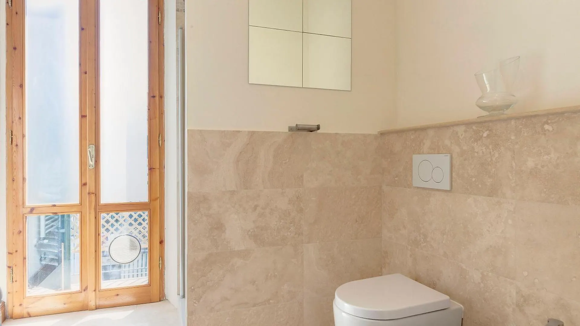 Ridolfi Apartment By Mamo Florence Italy