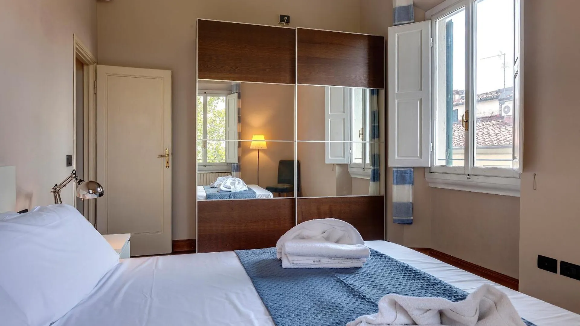 Ridolfi Apartment By Mamo Florence