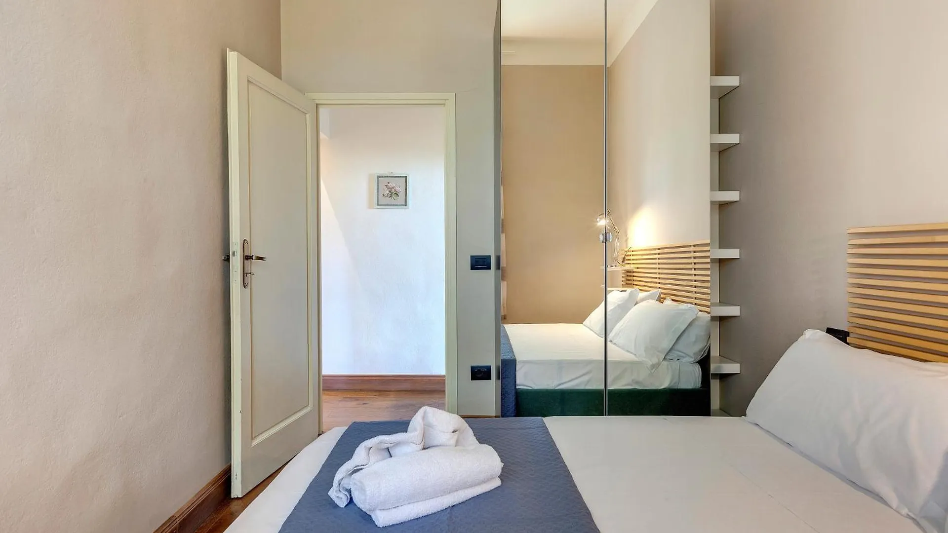 Ridolfi Apartment By Mamo Florence Italy